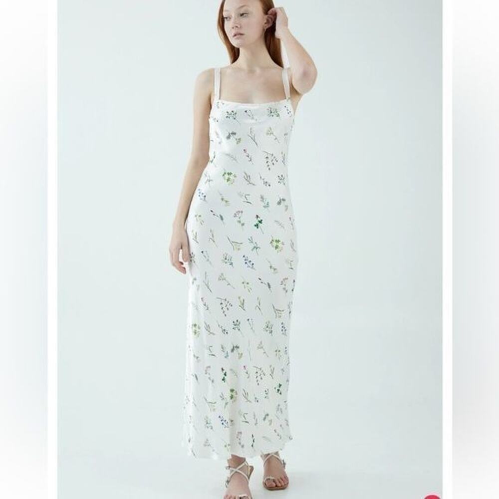 RTR THIRD FORM FIELD FLOWERS BIAS SLIP | FLORAL Sz 2 Satin White midi printed